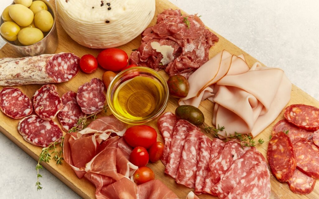 Jambons ibériques, charcuteries, fromages… 